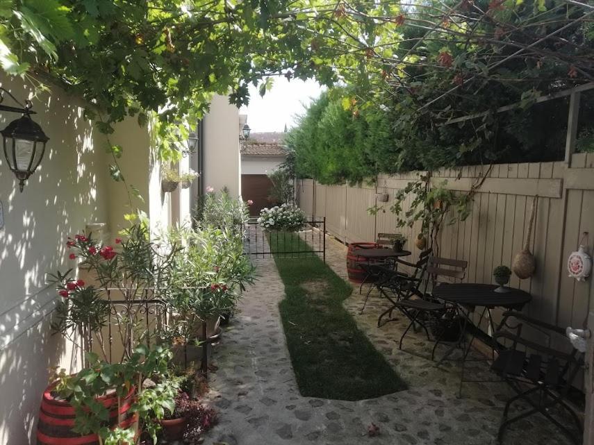 Kuria Apartman With Private Jacuzzi And Pool Budapeşte Dış mekan fotoğraf