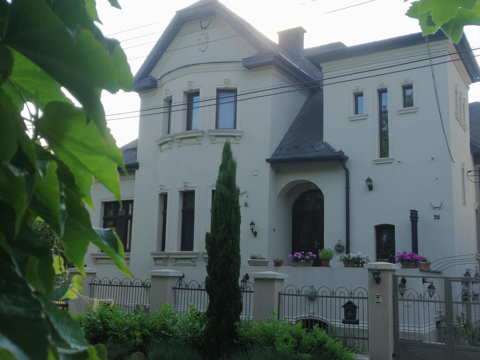 Kuria Apartman With Private Jacuzzi And Pool Budapeşte Dış mekan fotoğraf