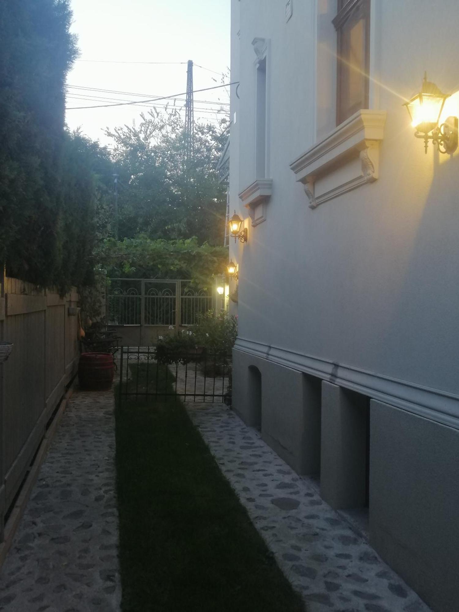 Kuria Apartman With Private Jacuzzi And Pool Budapeşte Dış mekan fotoğraf