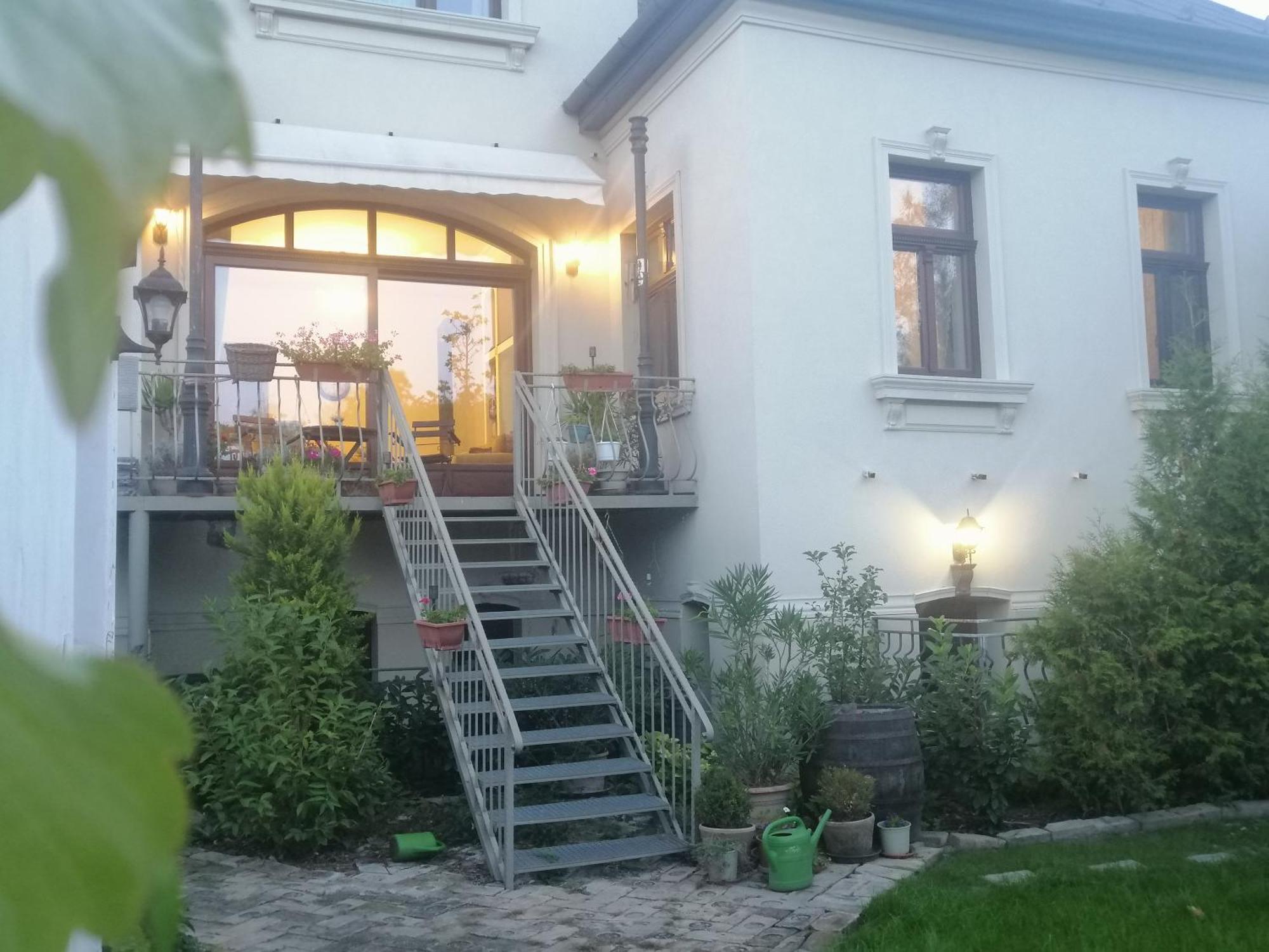 Kuria Apartman With Private Jacuzzi And Pool Budapeşte Dış mekan fotoğraf