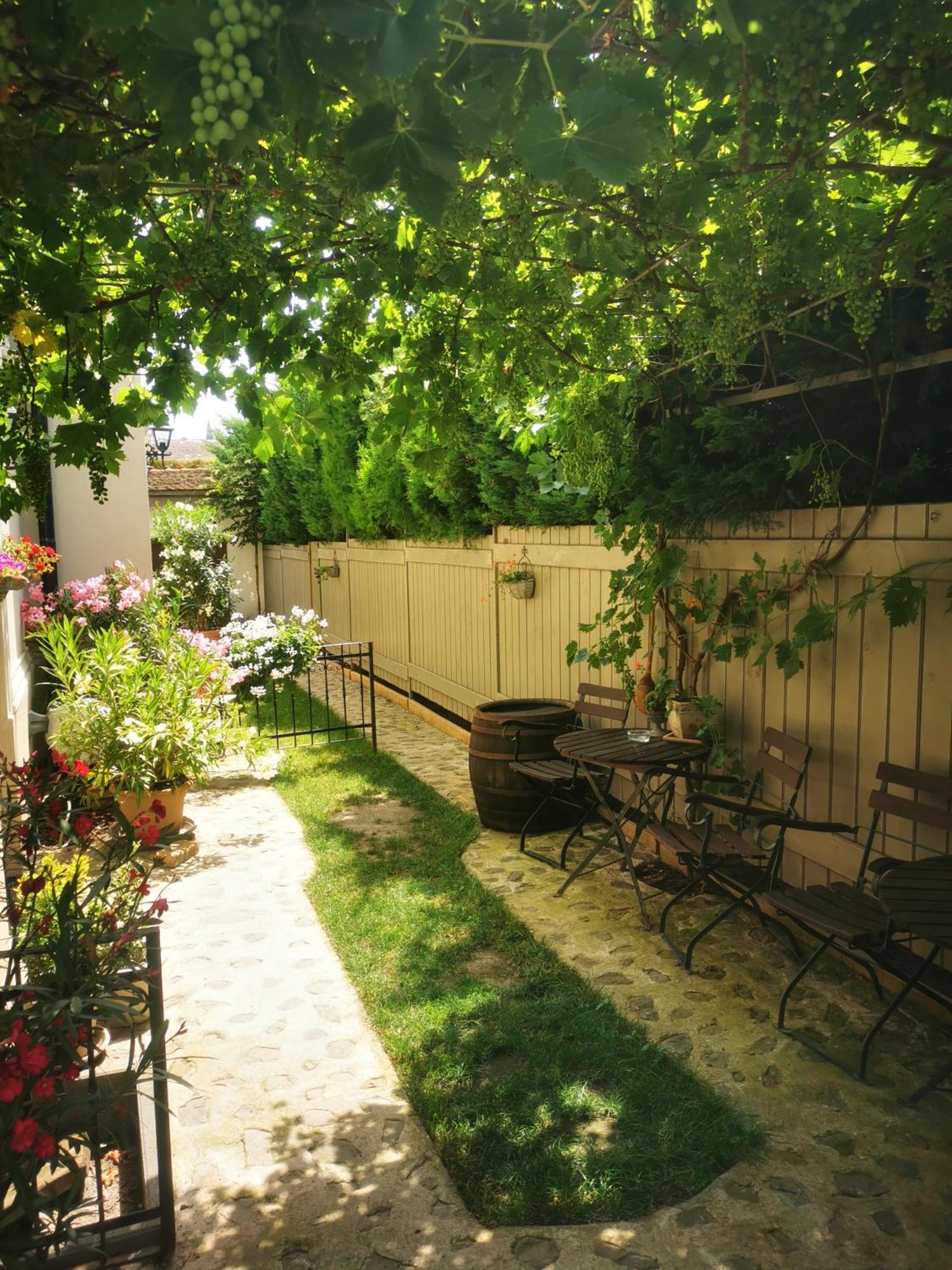 Kuria Apartman With Private Jacuzzi And Pool Budapeşte Dış mekan fotoğraf